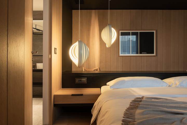 Room 18 of 64