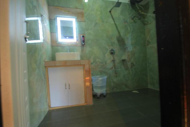 General 33 of 49