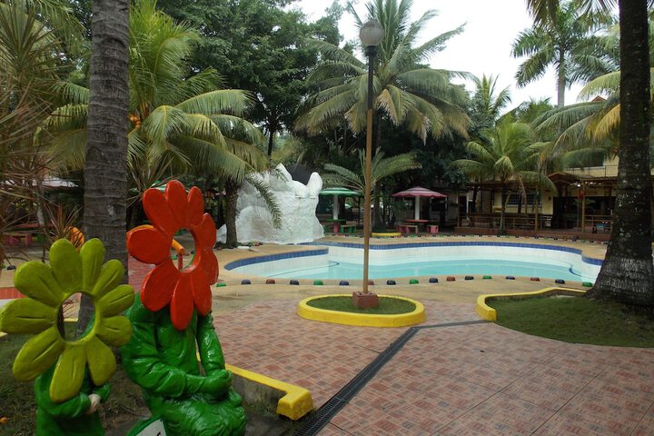 Pool Hotel