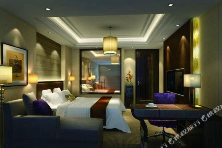 Weiyuan River International Hotel