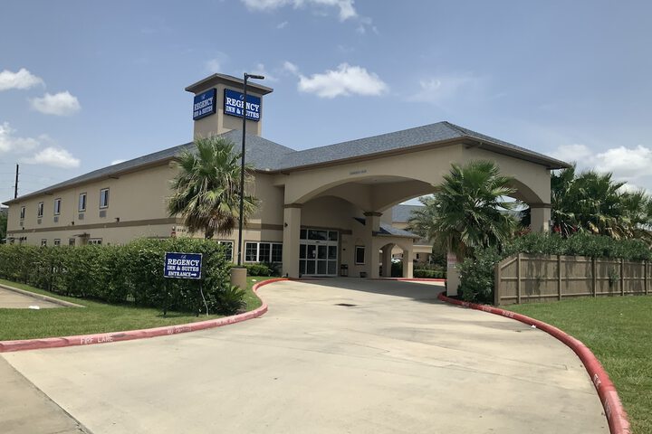 Regency Inn & Suites