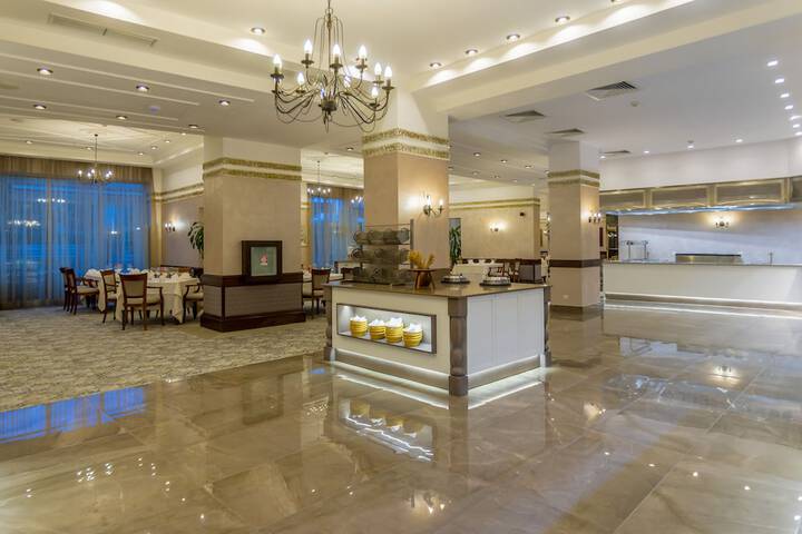 Hotel Interior 6 of 124