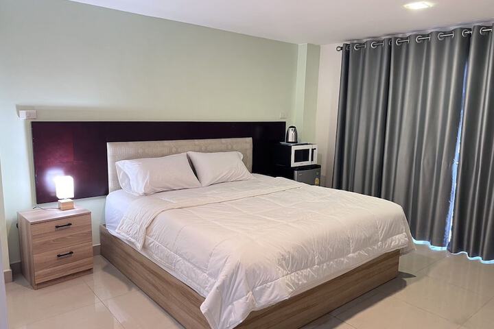 Room 11 of 29