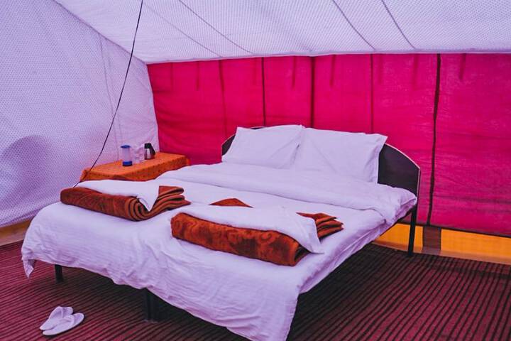Room 2 of 14