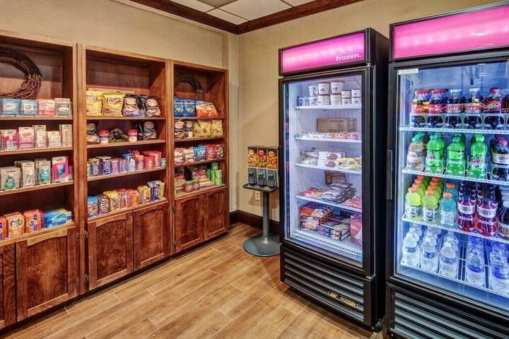 Snack bar