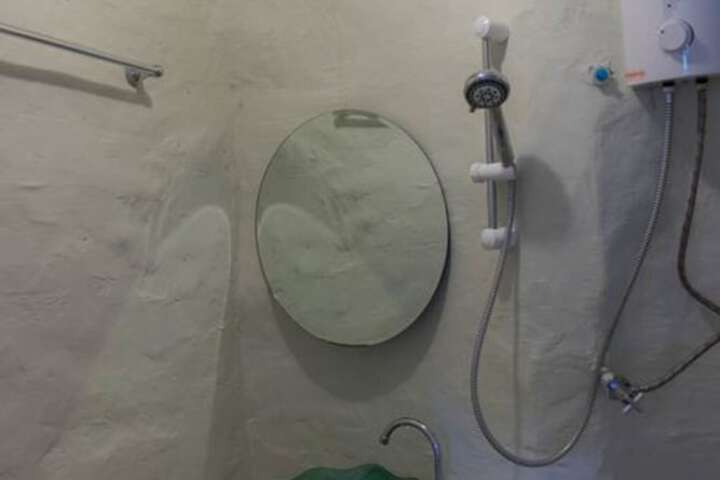 Room 20 of 35