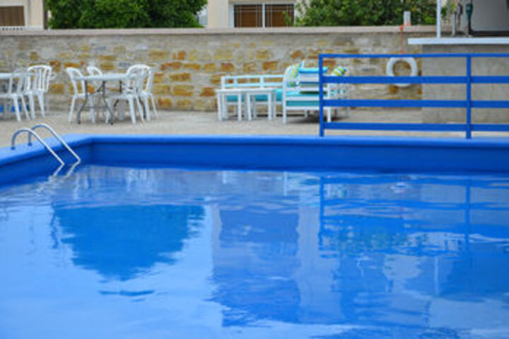 Pool 20 of 25