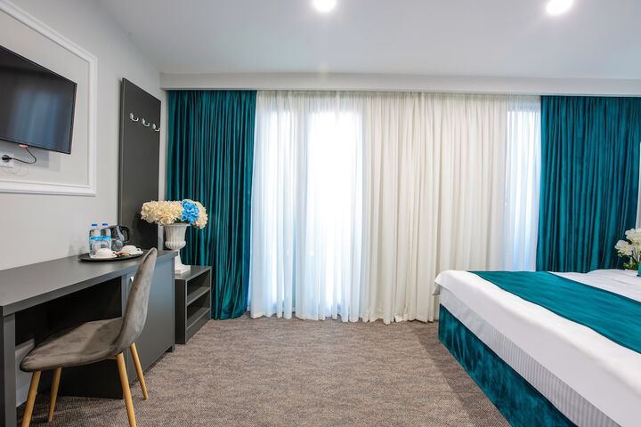 Room 5 of 47
