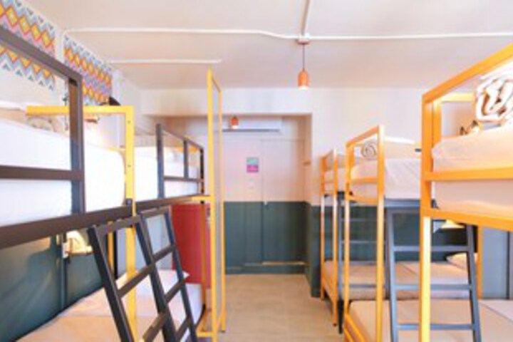 Room 70 of 88