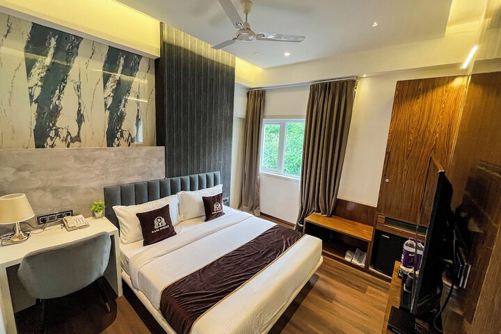 Room 3 of 6