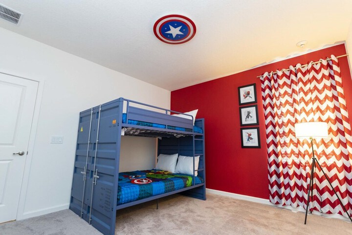 Room 30 of 40