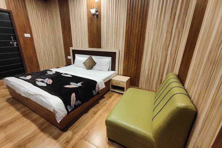 Room 42 of 92