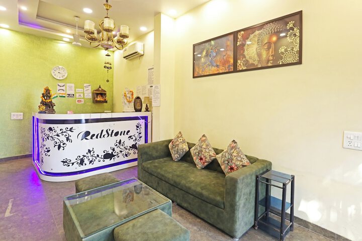 Airport Hotel Redstone in New Delhi