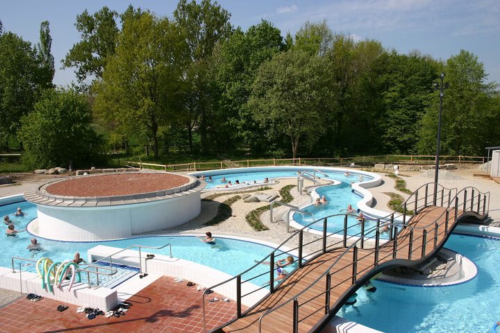 Hotel with Pool
