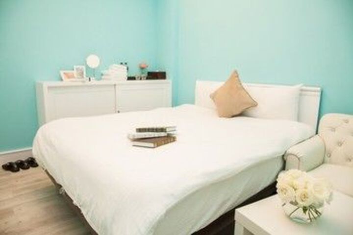 Room 6 of 31
