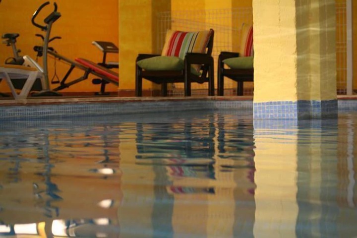 Hotel Pool