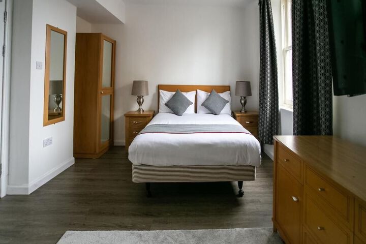 Room 10 of 72