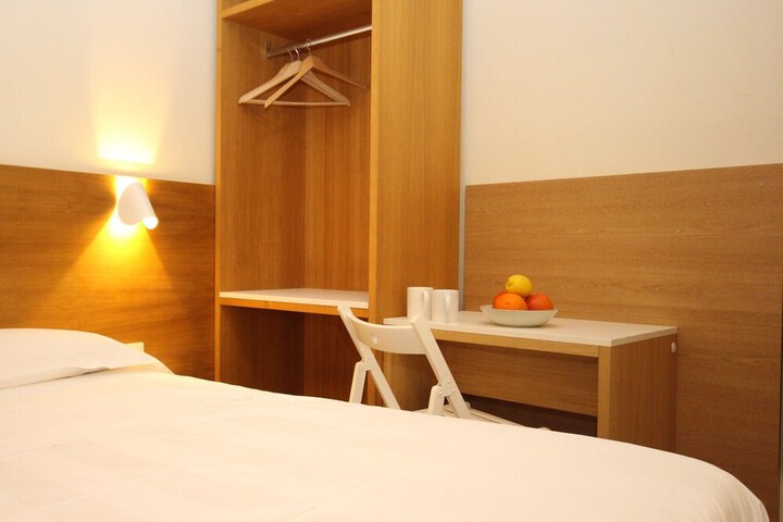 Room 3 of 23