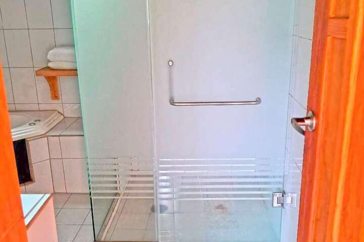 Room 9 of 67