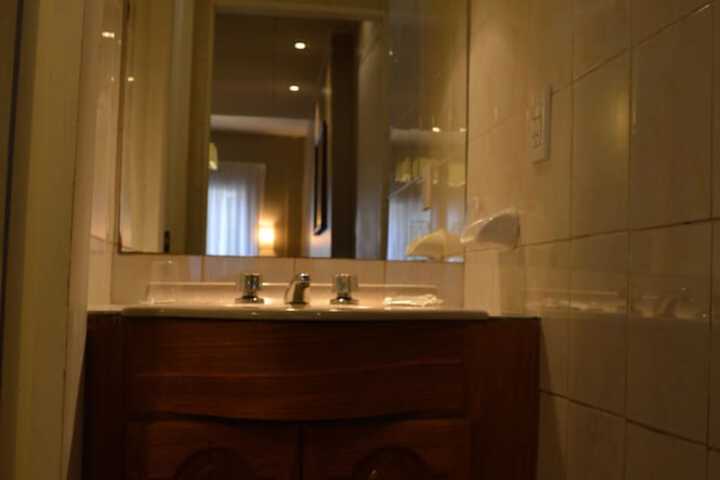 Room 21 of 35