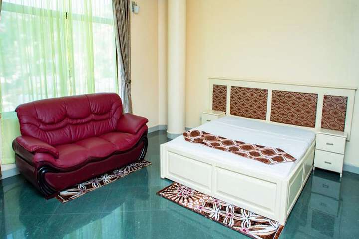 Room 18 of 67