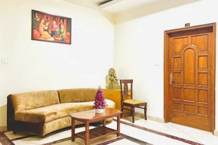 Room 15 of 27
