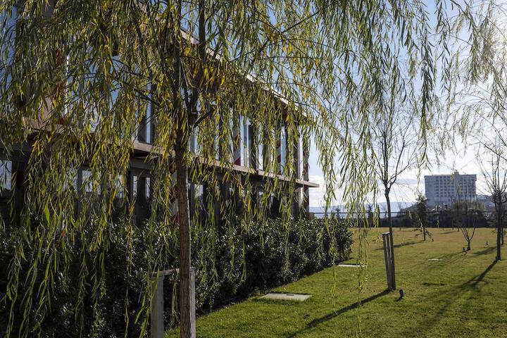 Hotel Exterior 98 of 109