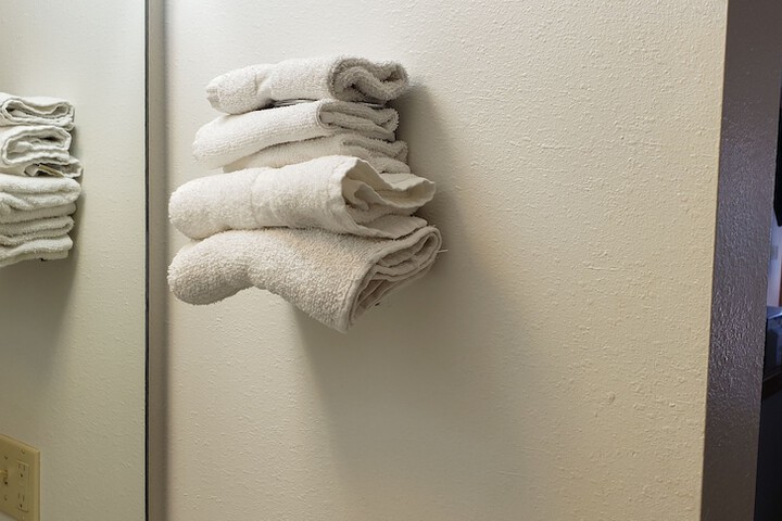 Room 10 of 24