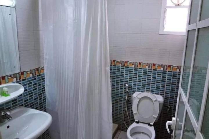 Room 14 of 19