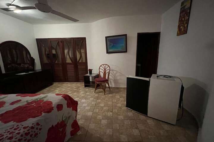 Room 8 of 132