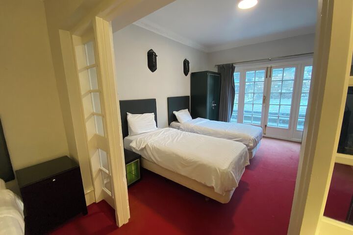 Room 41 of 86