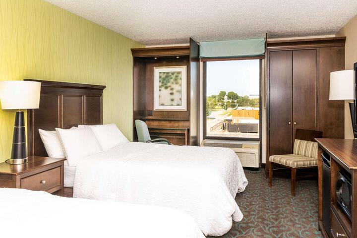 2 Double Beds (1 of 4)
