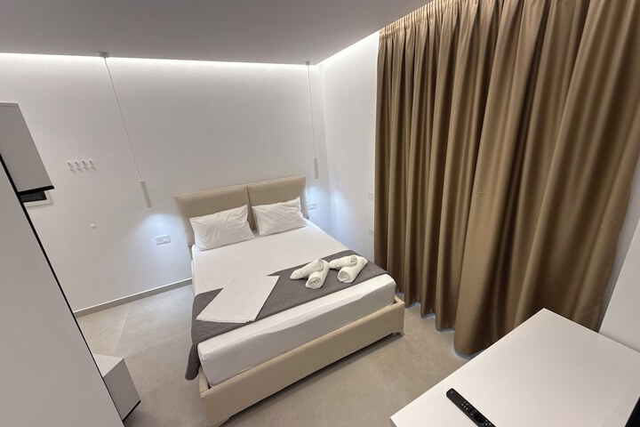 Room 46 of 104