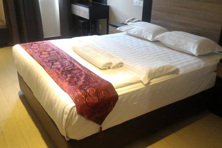 Room 21 of 47
