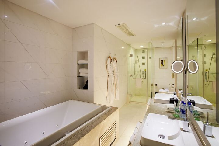 Room 2 of 13