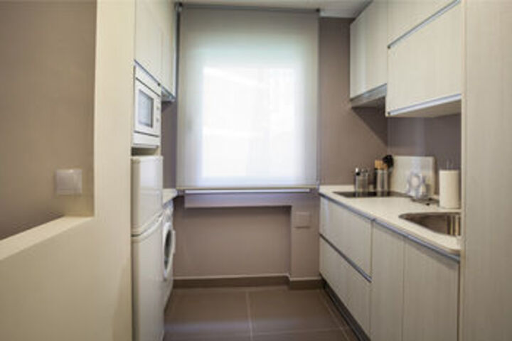 Room 143 of 211