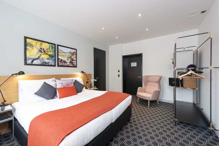 Room 20 of 54