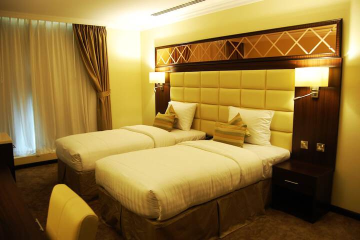 Room 14 of 34