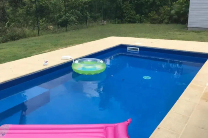 Pool 8 of 12