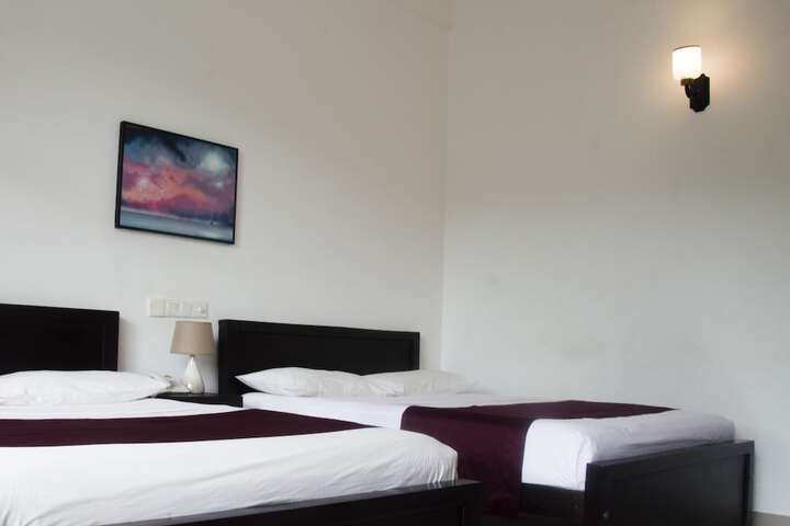 Room 10 of 60