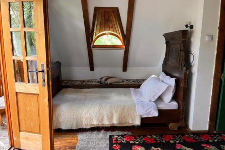 Room 19 of 59