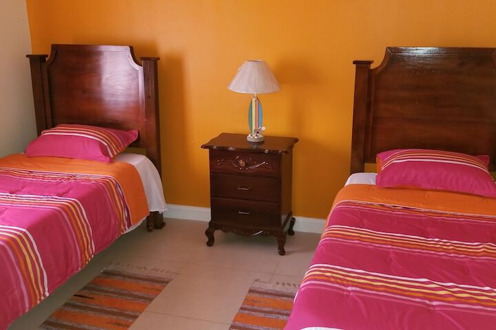 Room 4 of 34