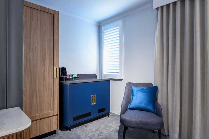 Room 74 of 301