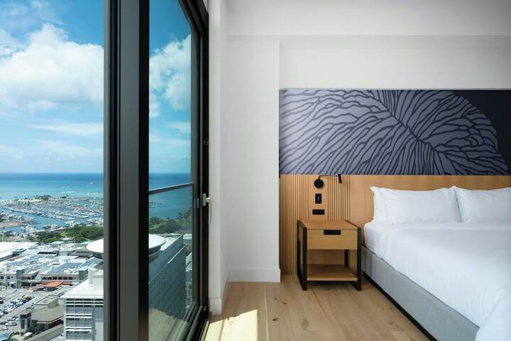 Room 50 of 168