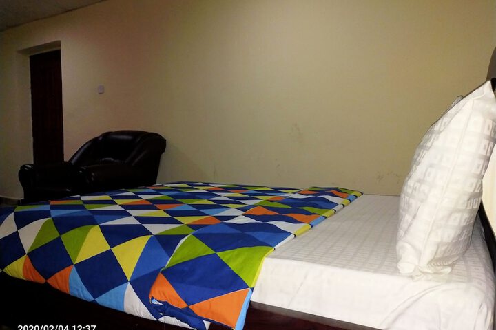 Room 4 of 24