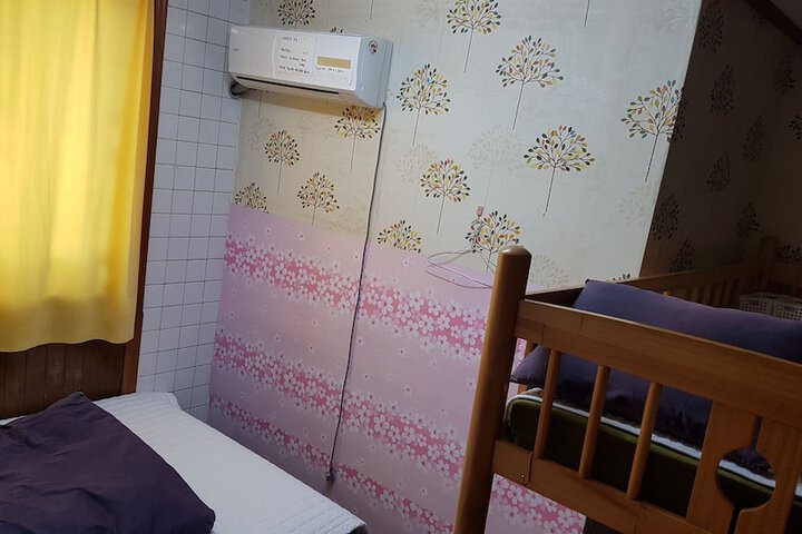 Room 17 of 45
