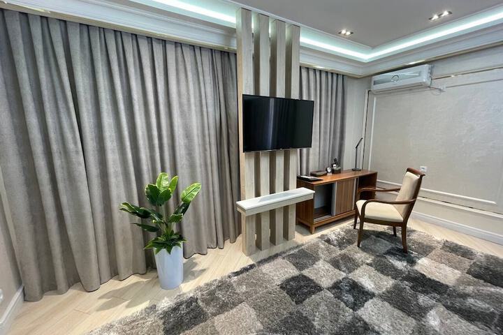 Room 11 of 49