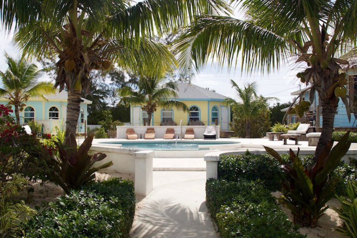 Pool 49 of 77
