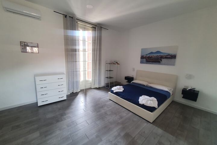 Room 35 of 71