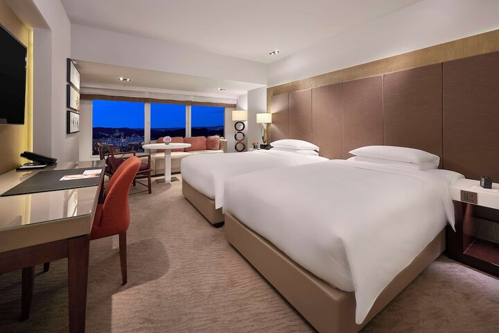 Room 21 of 66